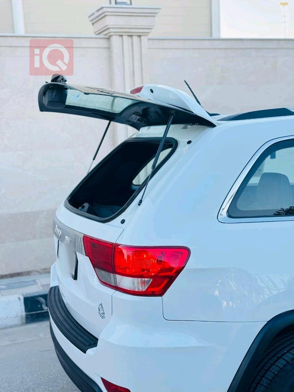 جيب جراند شيروكي